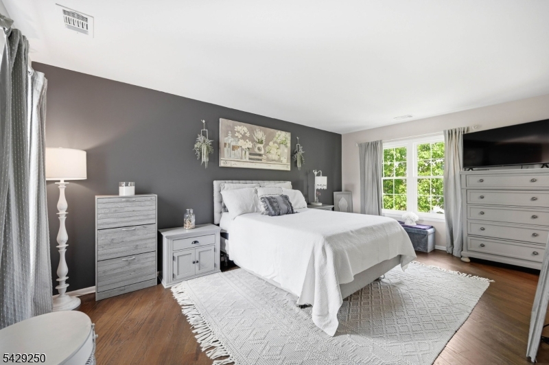 Oak Ridge - Residential