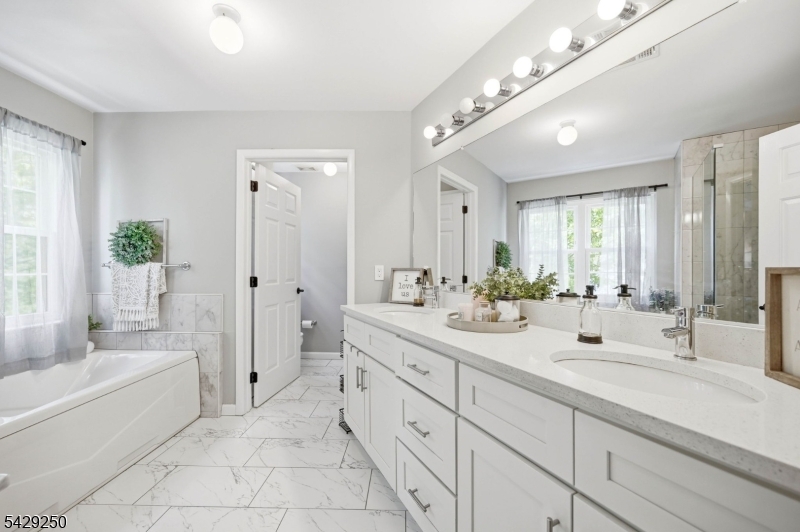 Oak Ridge - Residential