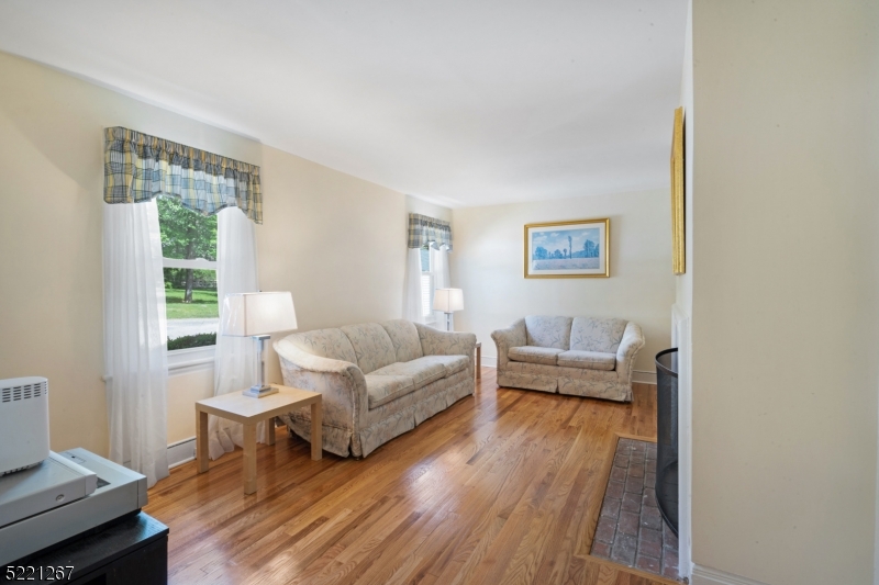 New Vernon - Residential