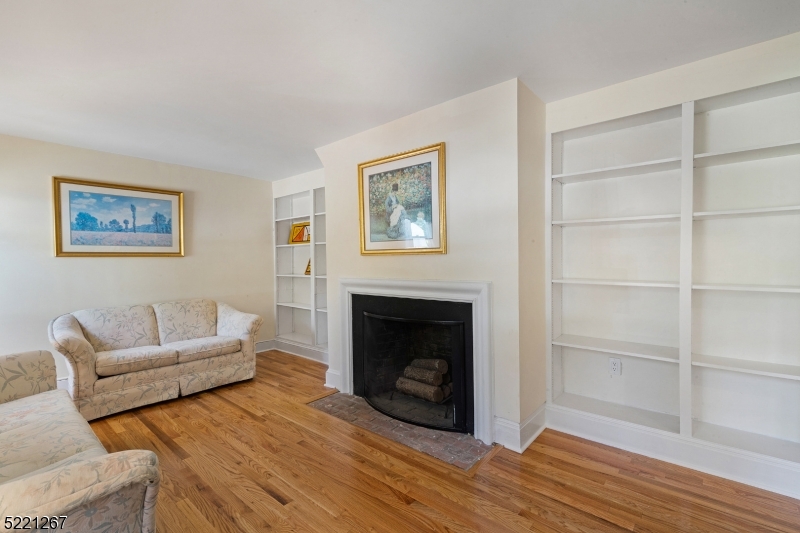 New Vernon - Residential