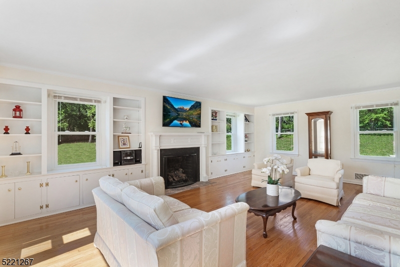 New Vernon - Residential