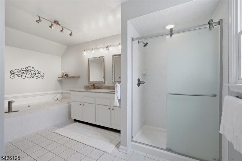 Holland Brook Farms - Residential