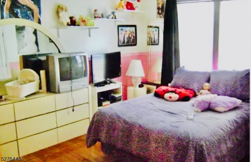 LAKE PANORAMA - Residential