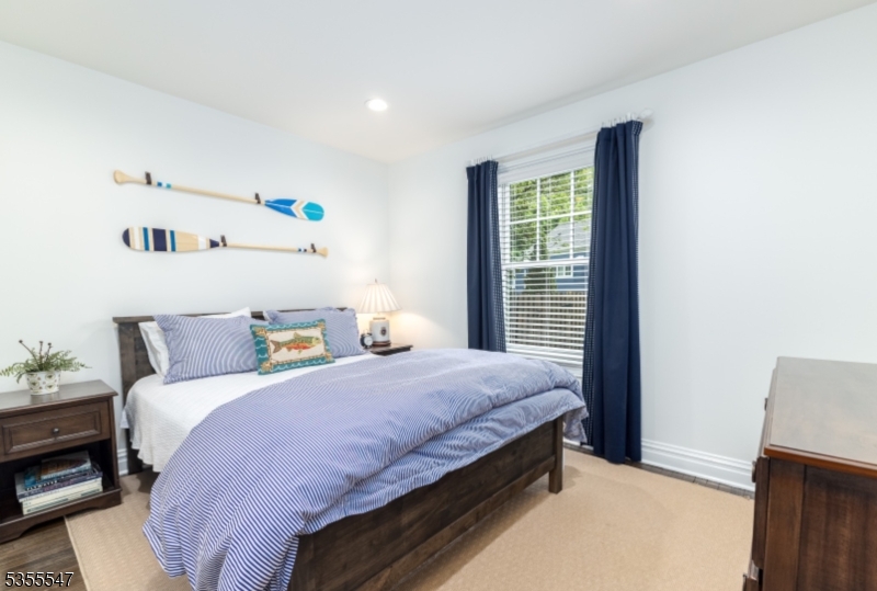 Rolling Hill - Residential