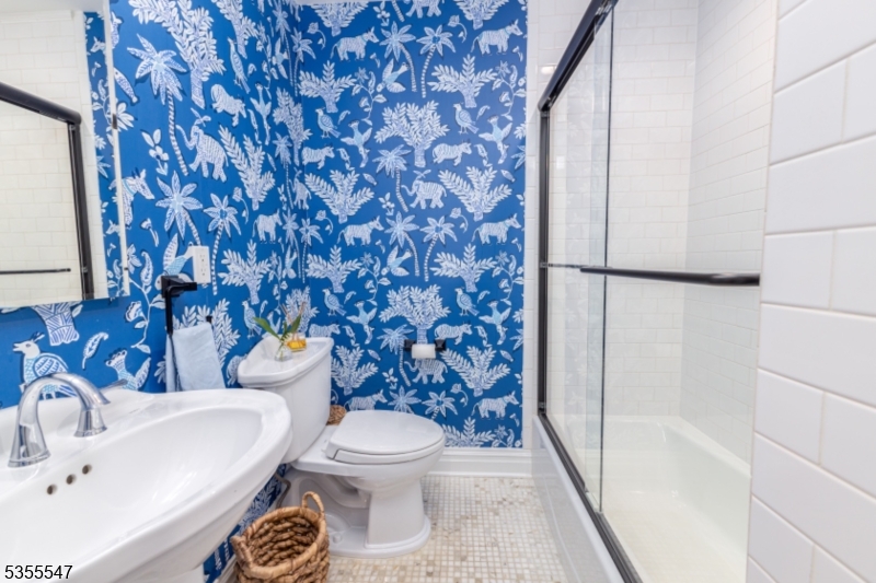 Rolling Hill - Residential