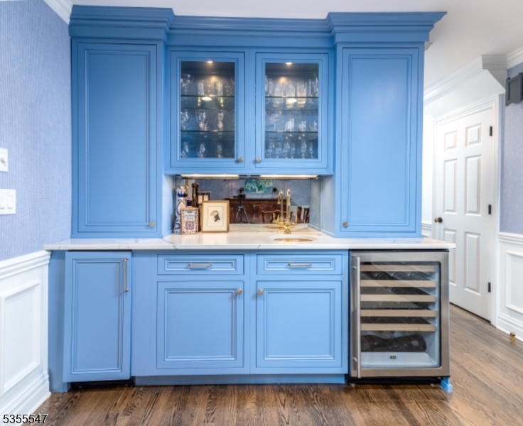 Rolling Hill - Residential