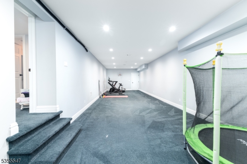 Rolling Hill - Residential