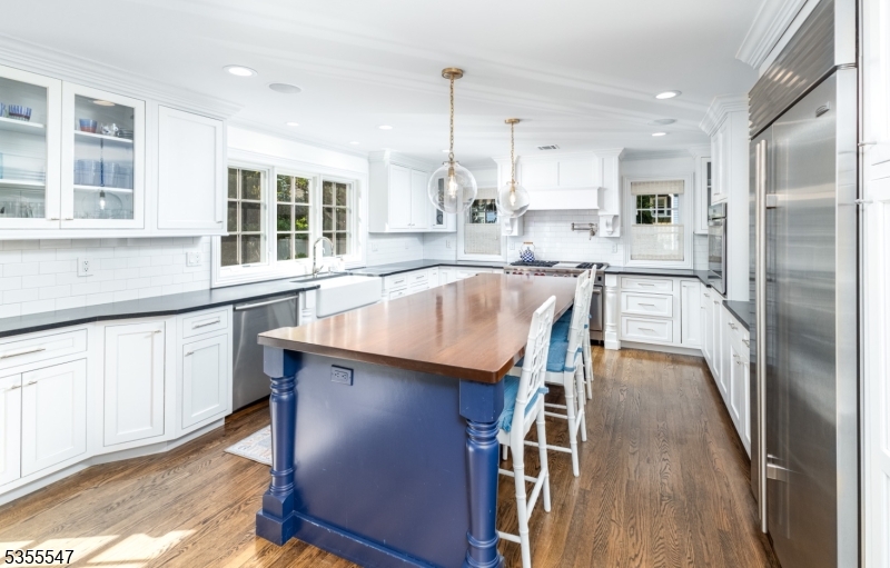 Rolling Hill - Residential