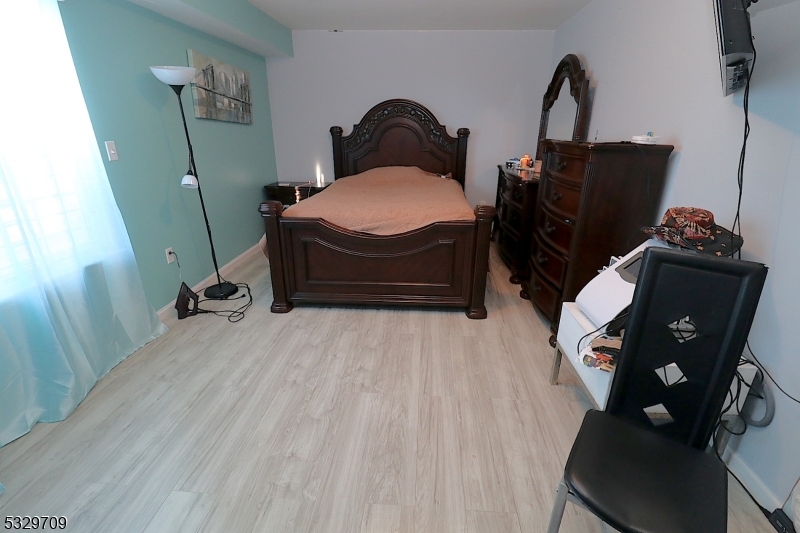 North - Residential Income