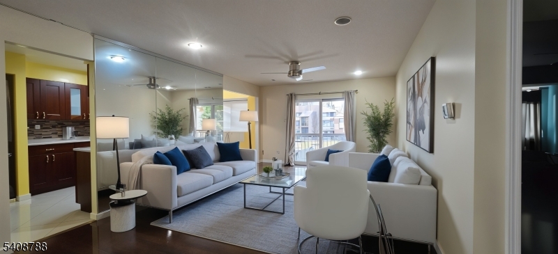 Edison Glen Condominiums - Residential