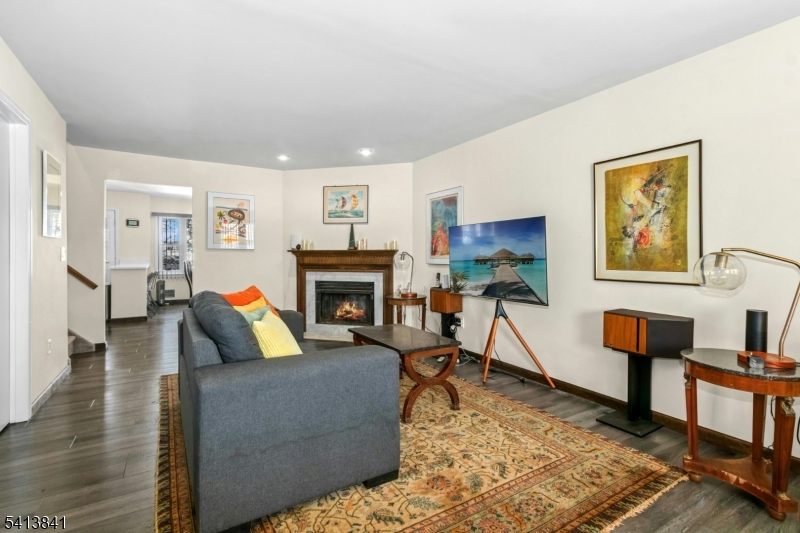 Oak Ridge Manor -UNIT 6 - Residential