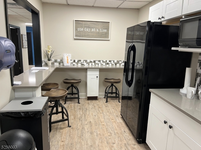 DOWNTOWN - Commercial Lease