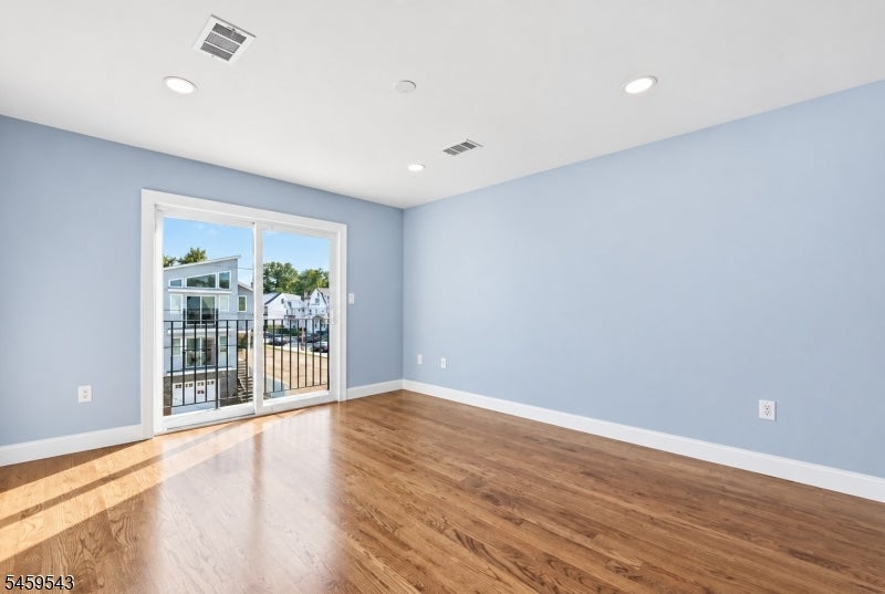 23 Edwin Pl - Photo 4