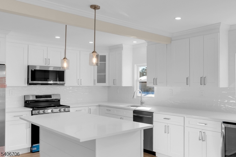 Silver Ridge Park West - Residential