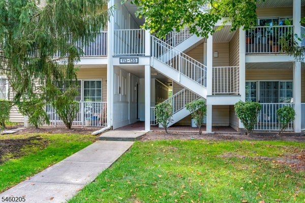 133 RACHEL CT, FRANKLIN PARK, NJ 08823 - Image 3dca7a795131b1a8f673e08f1f830d4e/969209047