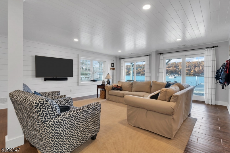 Green Pond - Residential