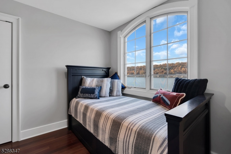 Green Pond - Residential