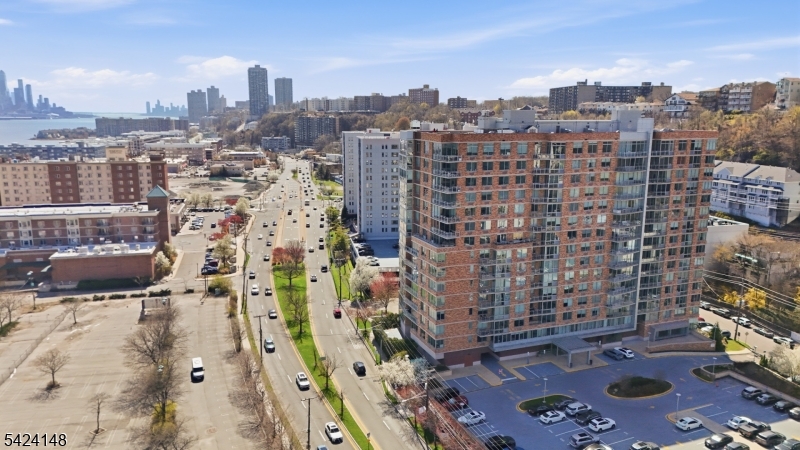 One Hudson Park - Residential