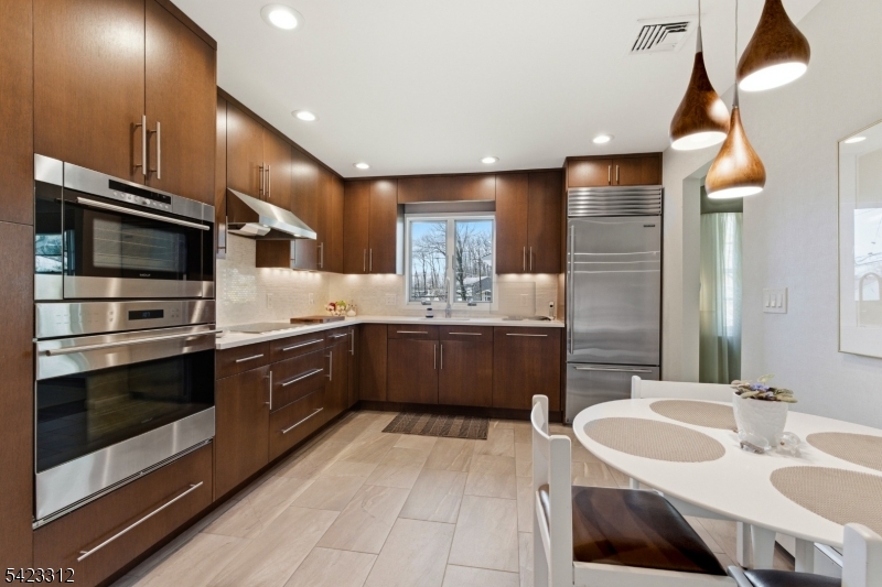 White Meadow Lake - Residential