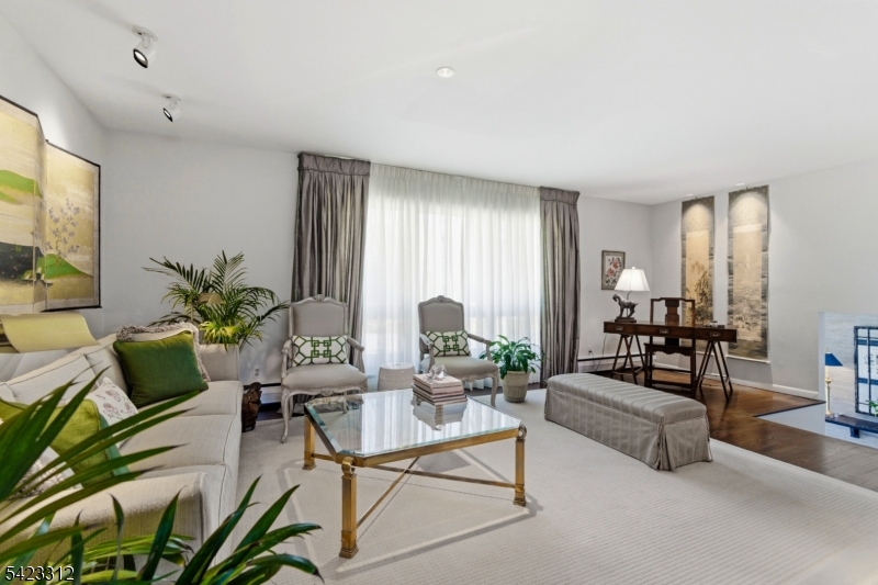 White Meadow Lake - Residential