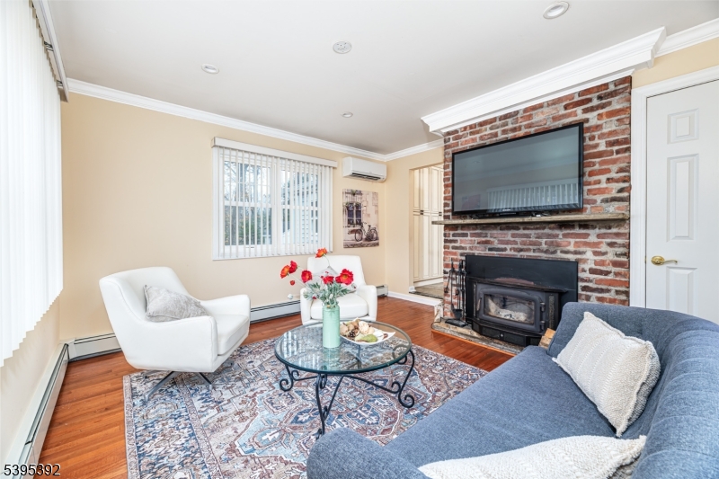 Lake Wanda - Residential