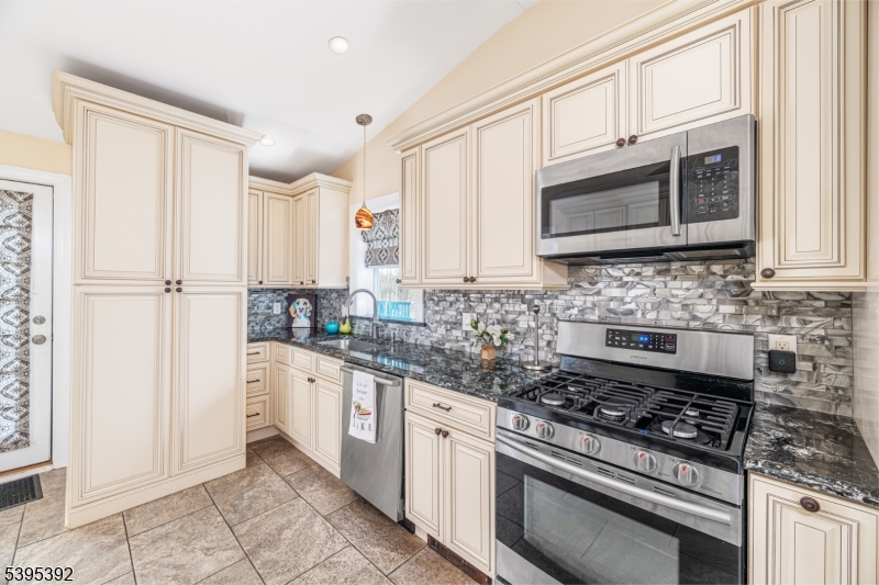 Lake Wanda - Residential