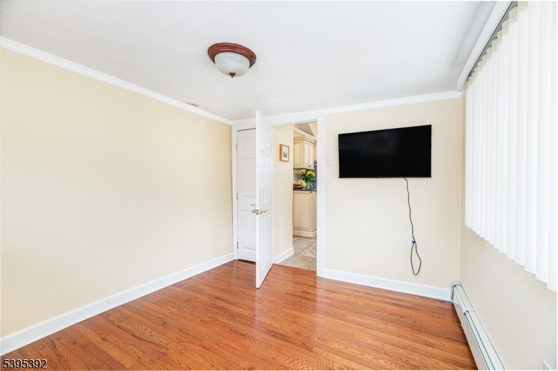 Lake Wanda - Residential