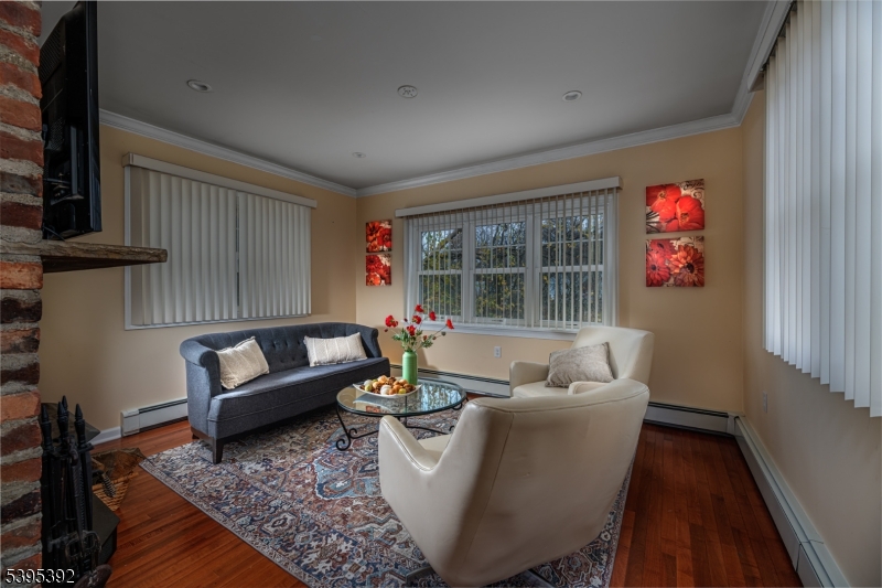 Lake Wanda - Residential