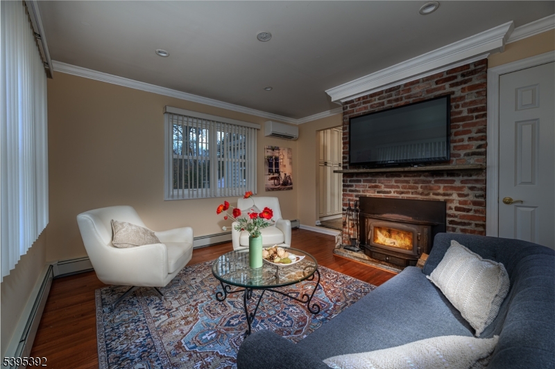 Lake Wanda - Residential