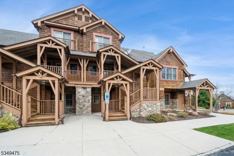 5 Pine Cres unit 12, Vernon Twp., NJ 07462 - MLS#: 3955500