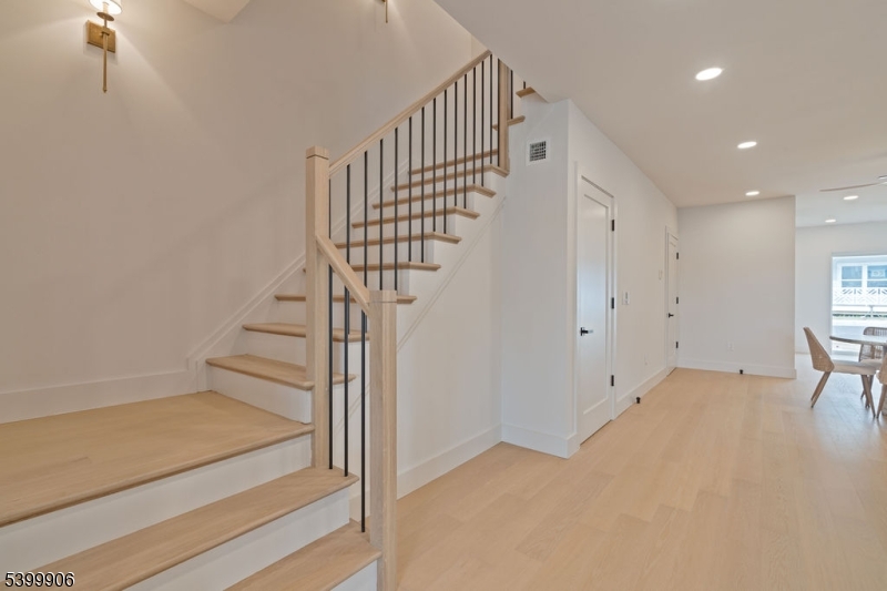 Avon Lakeview Townhomes - Residential