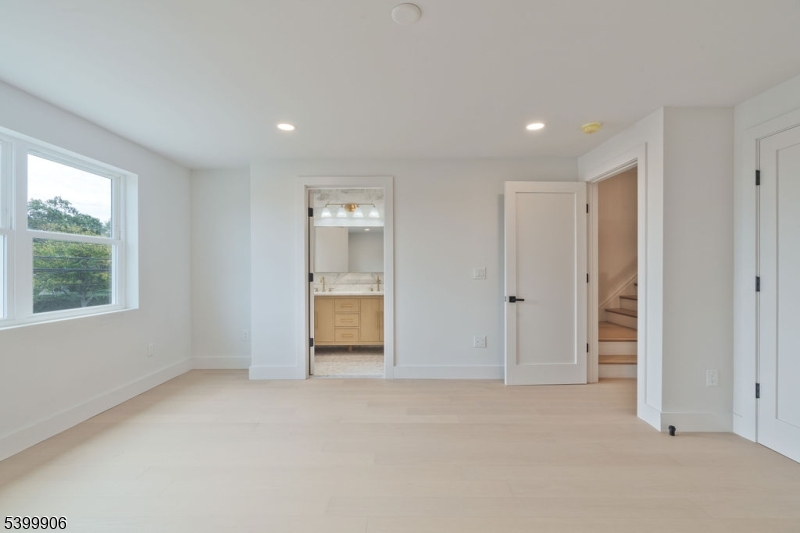 Avon Lakeview Townhomes - Residential