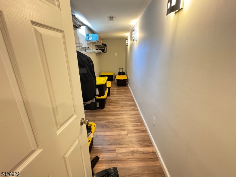 Leah Estates - Residential Lease