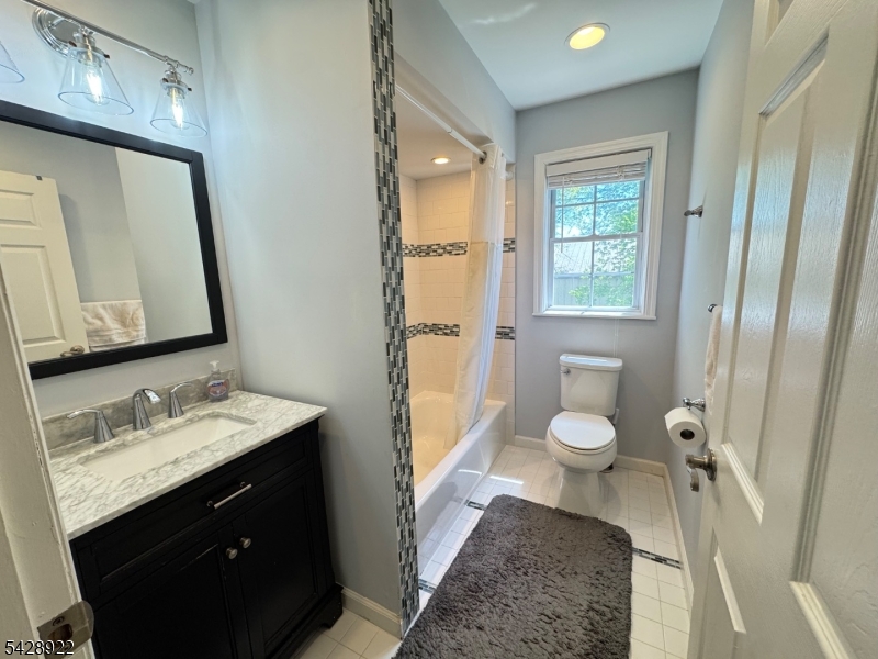 Leah Estates - Residential Lease