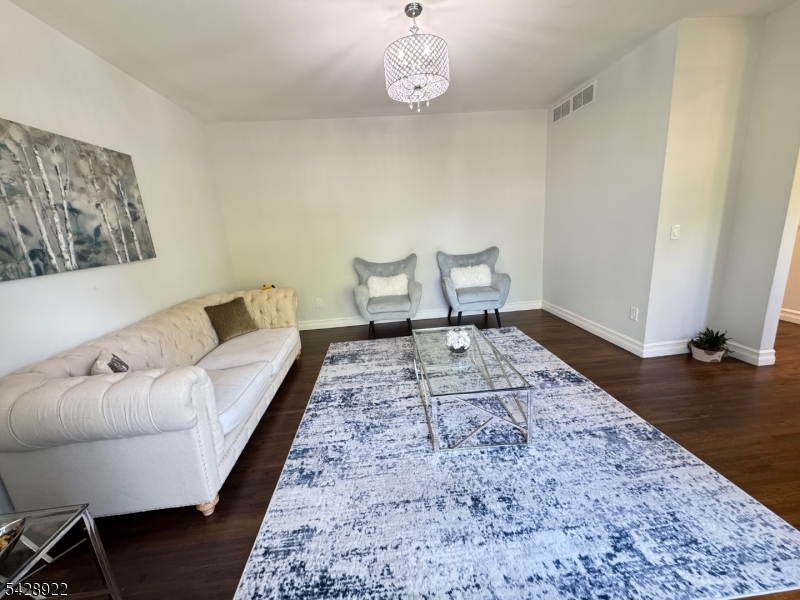 Leah Estates - Residential Lease