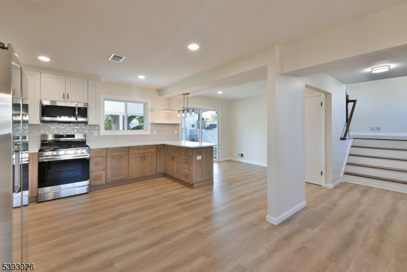 ROLLING ACRES - Residential