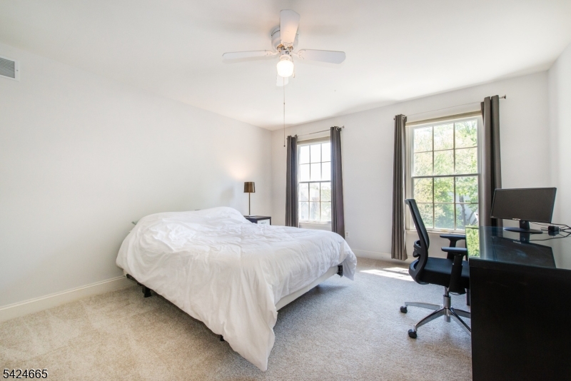 INDEPENDENCE HILLS - Residential