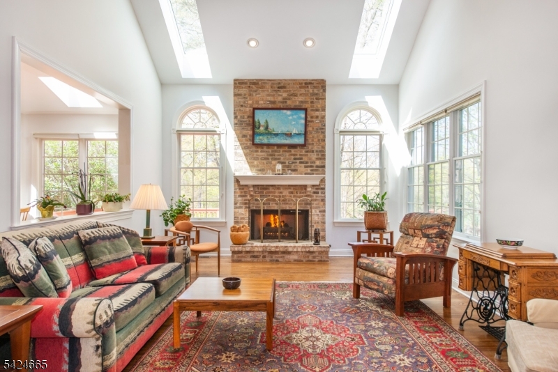 INDEPENDENCE HILLS - Residential