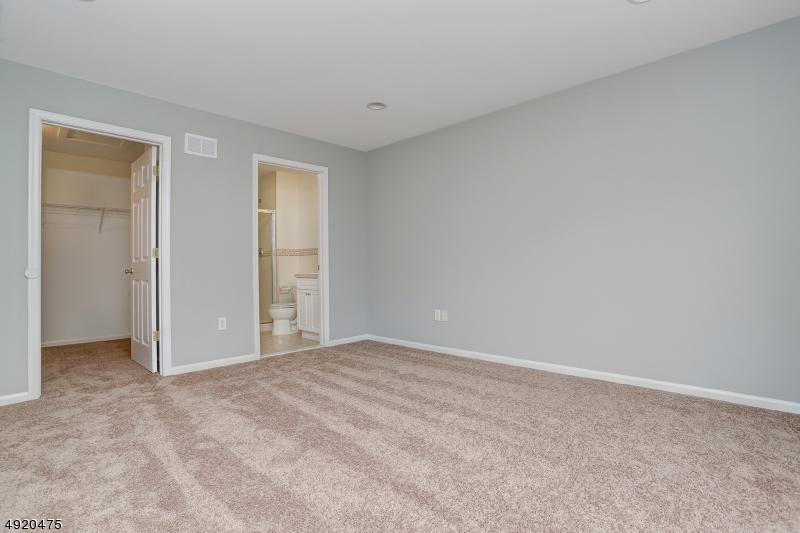 Glenmont Commons - Residential