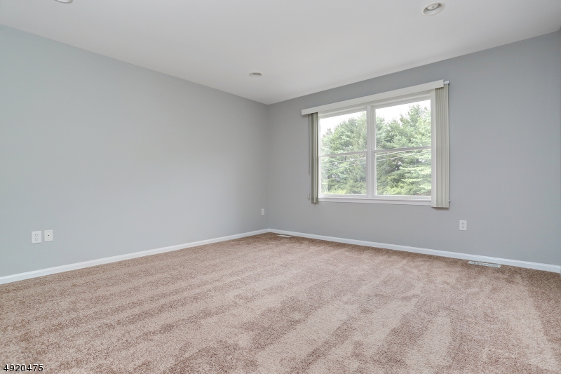 Glenmont Commons - Residential