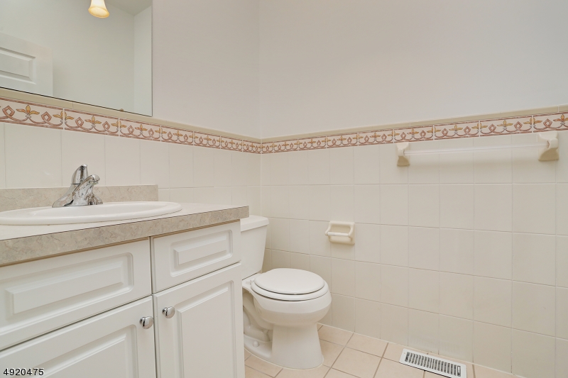 Glenmont Commons - Residential