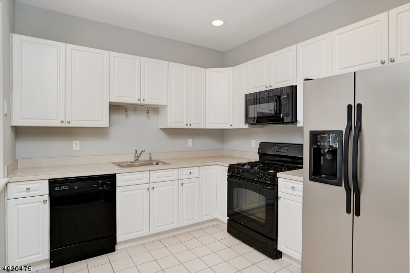 Glenmont Commons - Residential