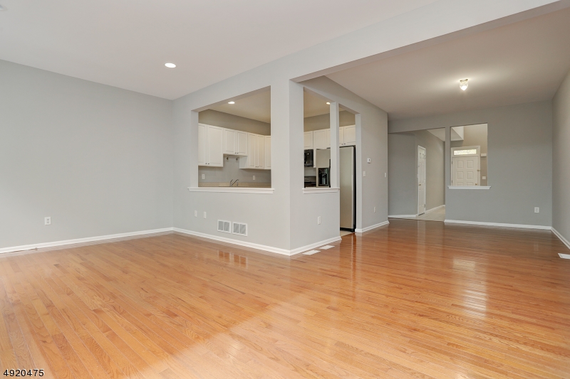 Glenmont Commons - Residential