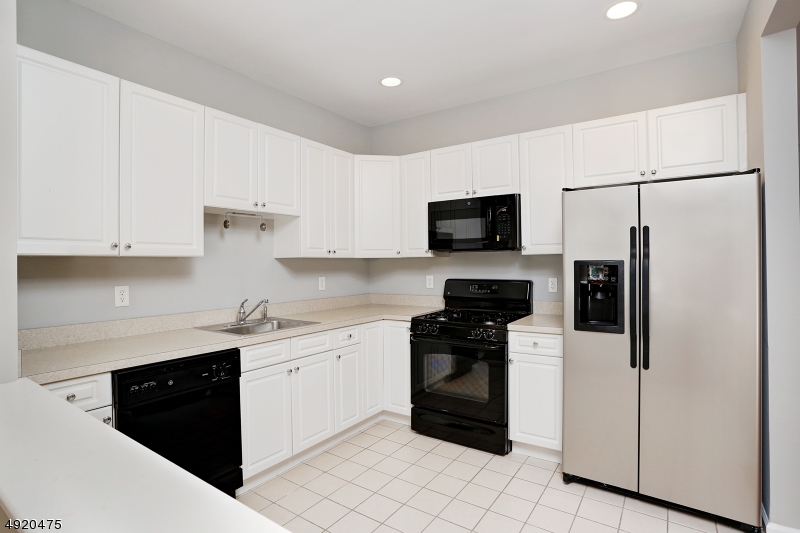 Glenmont Commons - Residential