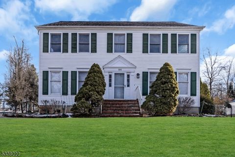 198 6th Street, Green Brook Twp., NJ 08812 - #: 3946125