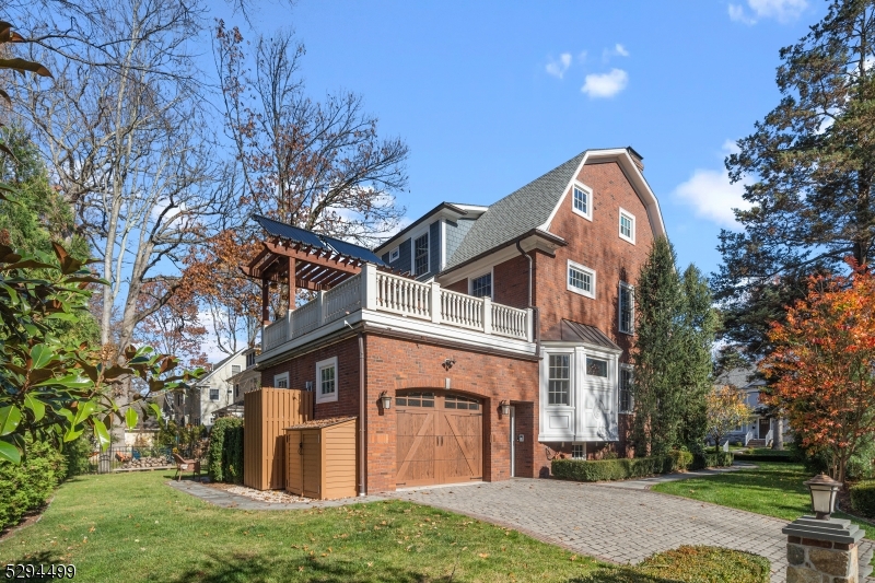 67 Tulip St
