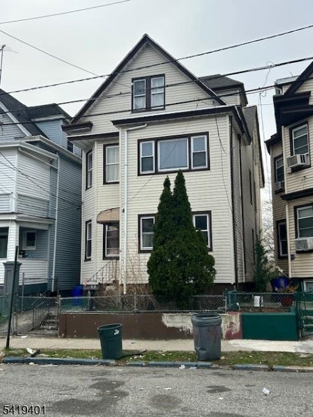 Photo 1 of 16 — 14 19Th Ave, Paterson City, NJ 07513