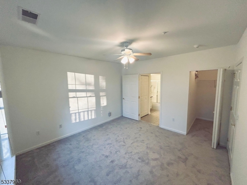 Rockaway Twp., New Jersey 07866, United States, 2 Bedrooms Bedrooms, ,2 BathroomsBathrooms,Residential,Active,3899