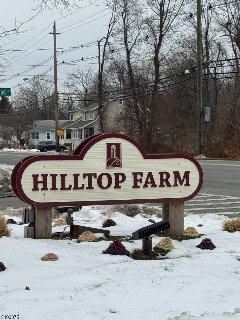 Hilltop Farms - Residential