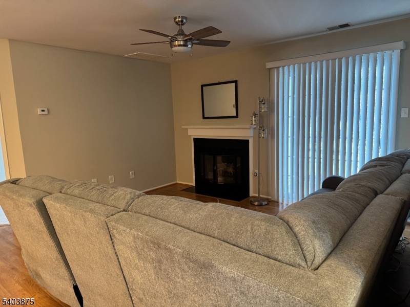 Hilltop Farms - Residential